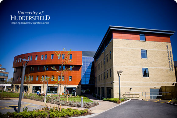 哈德斯菲尔德大学